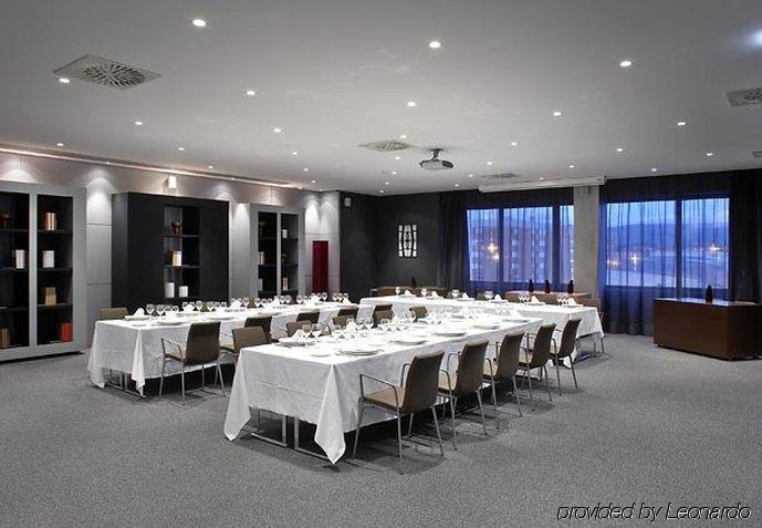 Ac Hotel Gijon By Marriott Restaurang bild